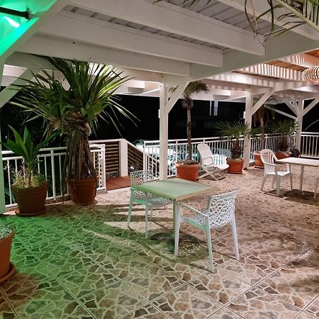 Hotel Chez Papa Daya Saint Pierre Ngoại thất bức ảnh