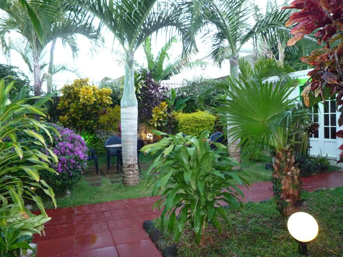 Hotel Chez Papa Daya Saint Pierre Ngoại thất bức ảnh