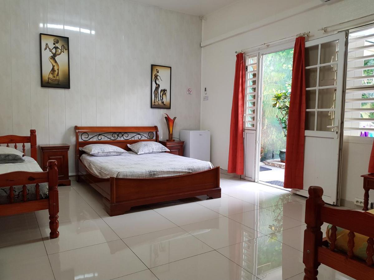 Hotel Chez Papa Daya Saint Pierre Ngoại thất bức ảnh